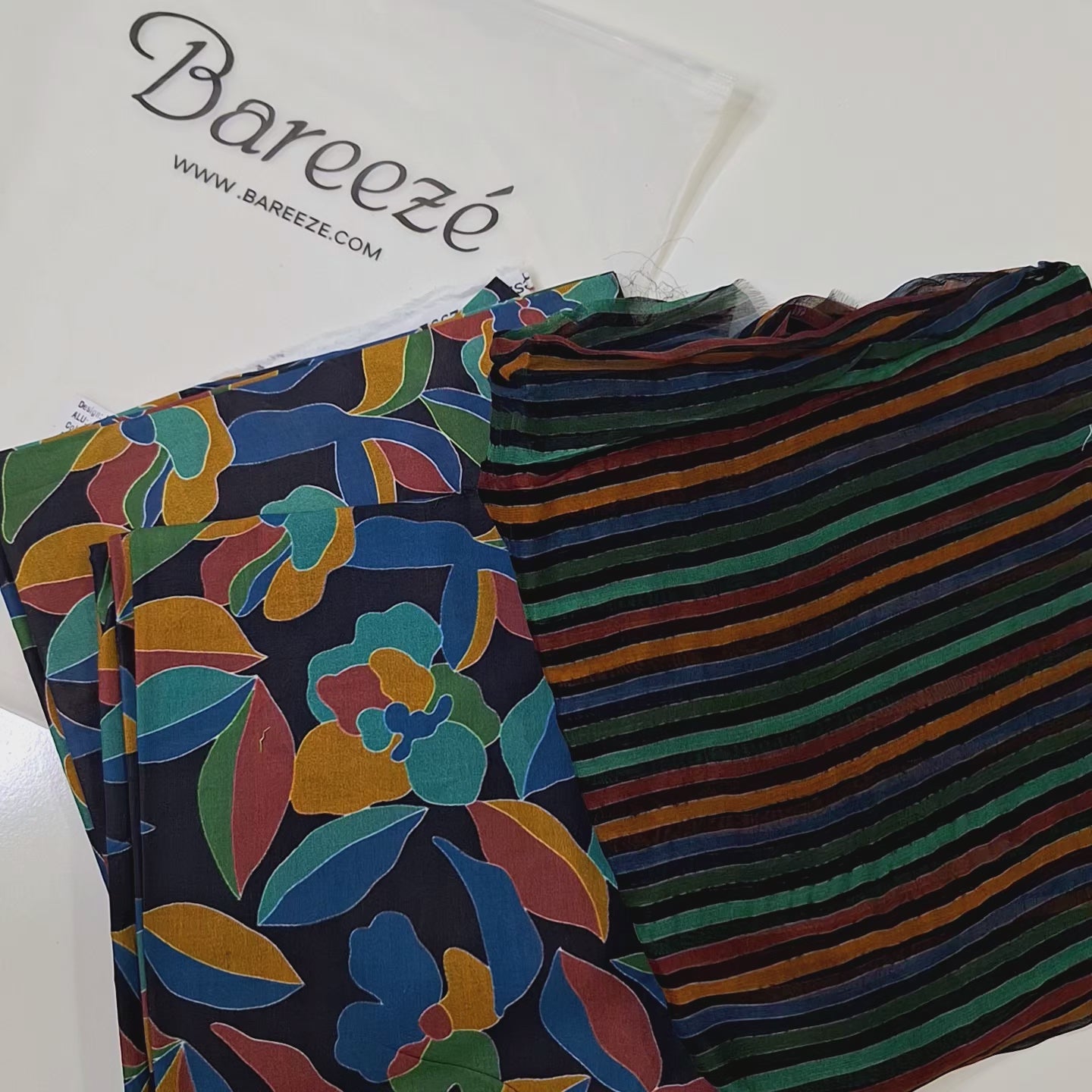 Bareeza lawn 3pc suit