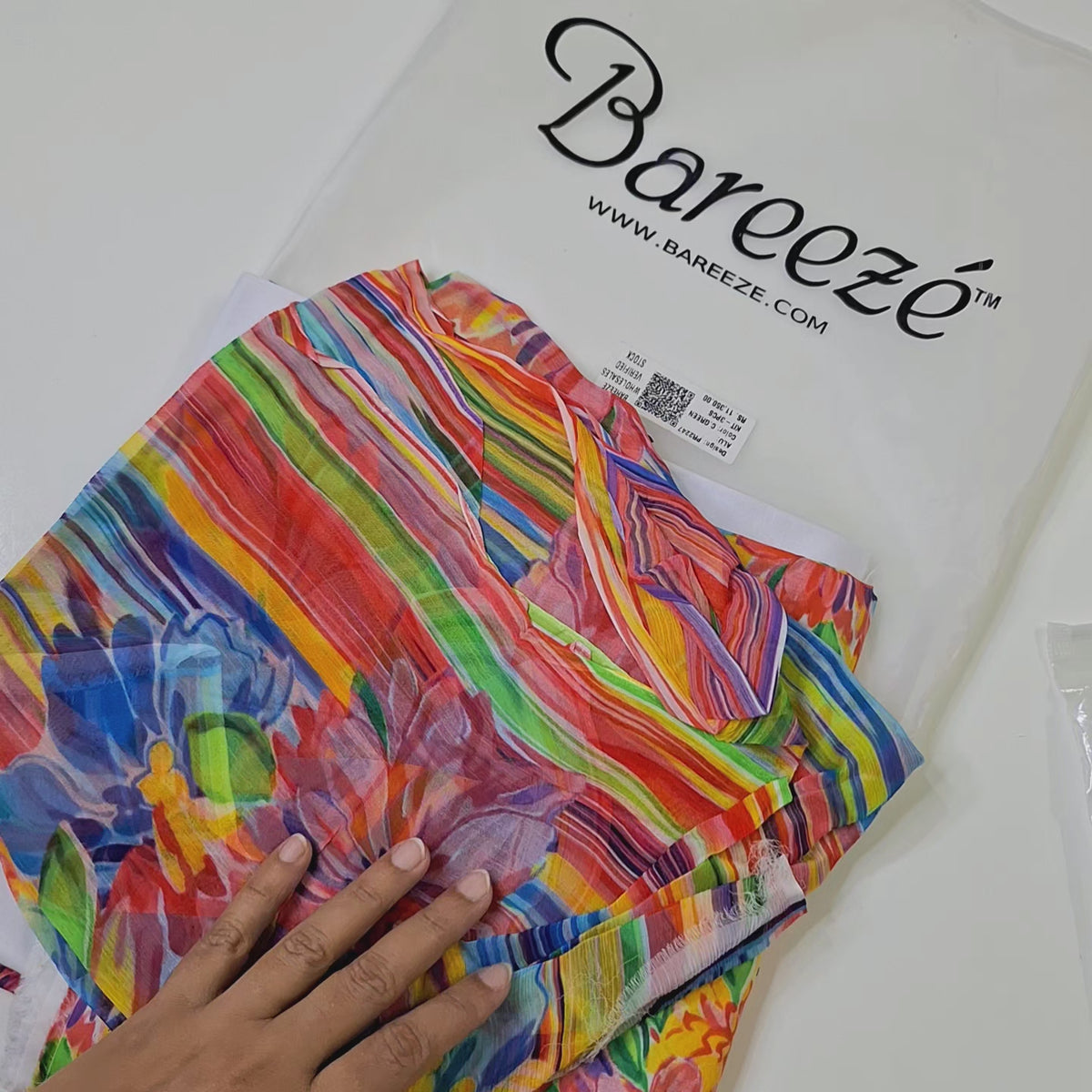 Bareeza lawn 3pc suit
