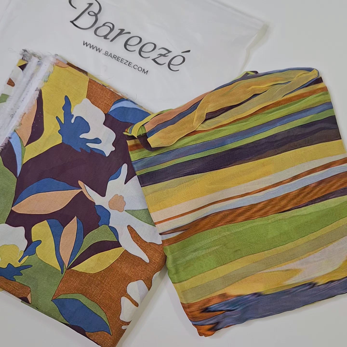 Bareeza lawn 3pc suit
